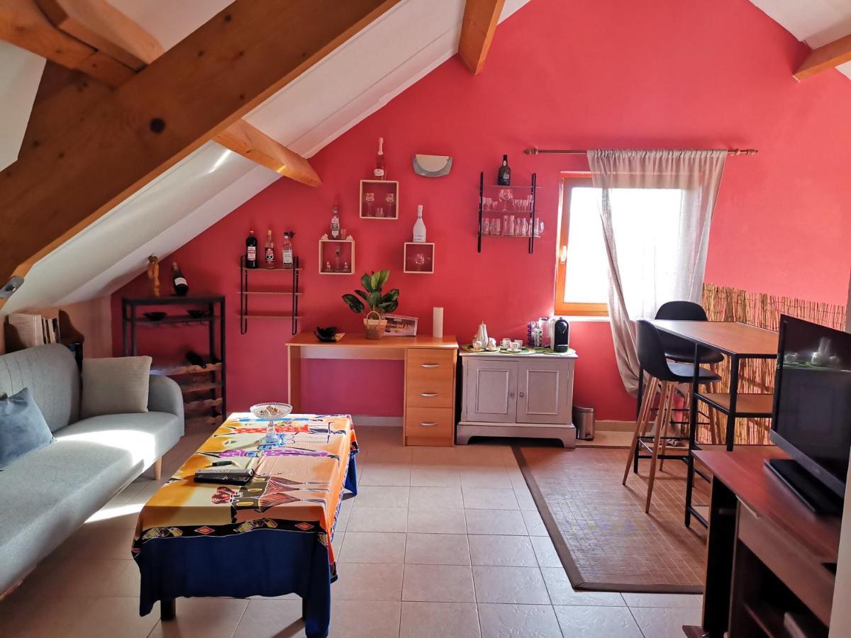 Mevazara Guesthouse มัลเมอดี ภายนอก รูปภาพ