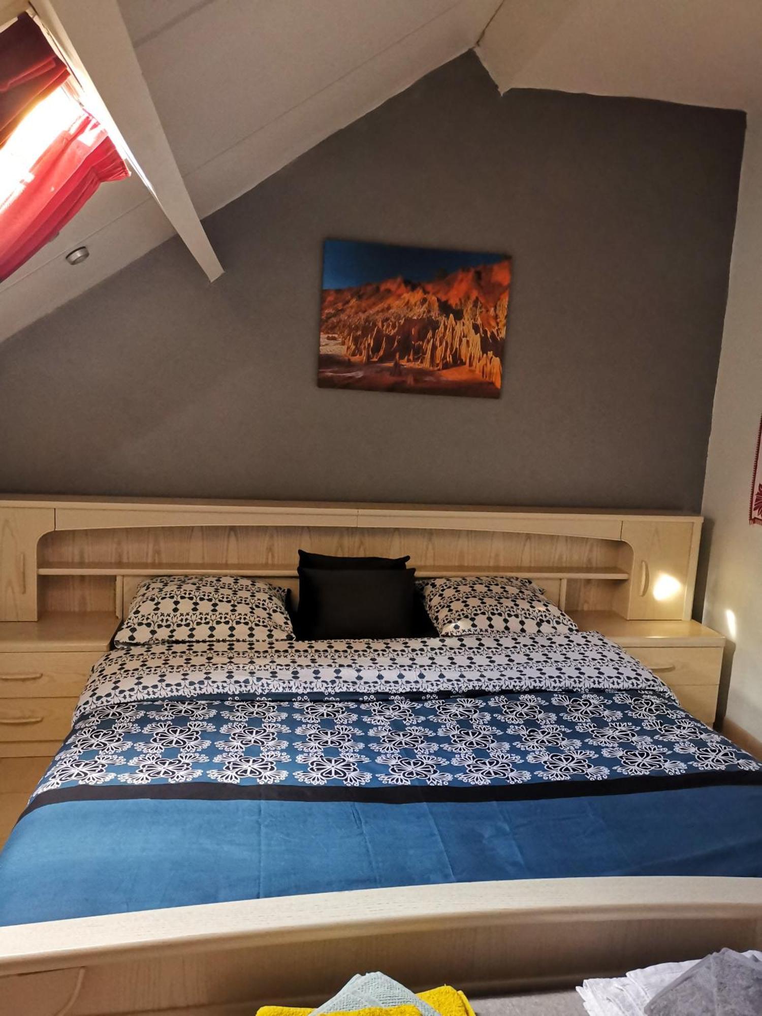 Mevazara Guesthouse มัลเมอดี ห้อง รูปภาพ